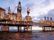 Из-за новых пошлин Трампа обвалились цены на нефть 