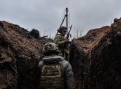 Українські військові продовжують стримувати росіян на фронті