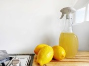 Лимон чудово справляється з брудом