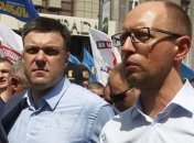 В Николаеве проходит оппозиционная акция "Вставай, Украина!"
