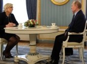 Ле Пен предложила Путину обмен разведданными