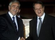 Переговоры об объединении Кипра возобновятся в январе