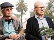 Netflix опубликовал первый трейлер второго сезона сериала "Метод Комински" (Видео)