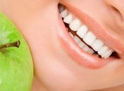 Ученые назвали универсальное средство против кариеса и болезней десен