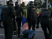 Против протестующих в центре Минска применили водометы (Видео)