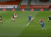 Забавный автогол вратаря - в обзоре матча "Арсенал" - "Эвертон" (видео)