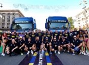 На Крещатике прошел чемпионат Украины по перетягиванию грузовиков