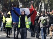 Правительство Франции проведет пенсионную реформу без голосования в парламенте