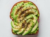 Такий тост стане чудовим варіантом сніданку  (зображення створено за допомогою ШІ)