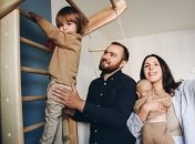 "Быть мамой - самая сложная работа в мире!" Джамала поделилась милыми семейными фото