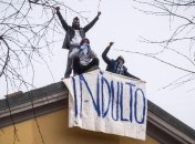 Коронавирус посеял хаос в тюрьмах Италии: не менее шести погибших (Фото)