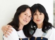 Как две капли воды: Маша Ефросинина поделилась совместными снимками со своей мамой (фото) 