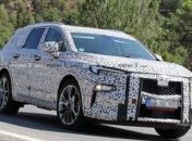 Компания Opel тестирует новый трехрядный внедорожник 