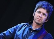 Экс-вокалист культовой группы Oasis презентовал новый клип с украинским гопаком