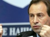 Томенко пропагандирует Украину через почтовые марки (Фото)