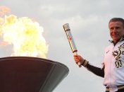 Бубка пронес олимпийский огонь по улицам Лондона