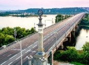 В Киеве мост Патона превратился в водопад