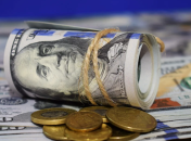 Курс доллара в обменниках удержал позиции