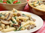 Паста с грибами и шпинатом