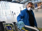 Коронавирус в Европе: в Британии за сутки заболели почти полторы тысячи человек