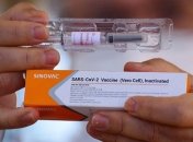 СМИ: Поставки вакцины Sinovac в Украину могут задержаться до апреля
