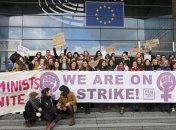 Бельгийские феминистки отмечают 8 марта всеобщей забастовкой 