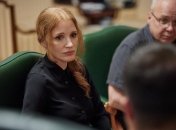 Джессика Честейн во время приезда в Украину в августе 2022-го