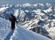 Спасательные работы на Эльбрусе завершены, тело альпиниста спустили в долину Азау