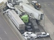 Появилось видео момента столкновения 133 машин в США с разных ракурсов