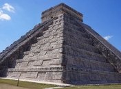 В Мексике археологи обнаружили тоннель под древним храмом