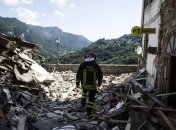 В Италии объявлено чрезвычайное положение из-за землетрясения