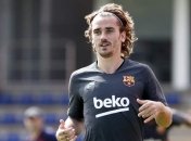 "Нам трудно общаться": Гризманн рассказал об отношениях с Месси