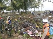 Разрушительное цунами в Индонезии: сотни погибших 