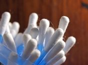 Это опасно для здоровья: почему нельзя пользоваться ватными палочками