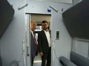 Гройсман пригрозил увольнениями руководителям депо за ужасные поезда (Видео)