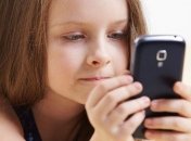 Мобильный телефон у ребенка: за и против