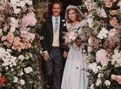 Принцеса Беатріс зіграла таємне весілля у бабусиній сукні (Фото)