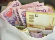 Украинцы все чаще отказываются от оплаты наличными в пользу платежных карточек