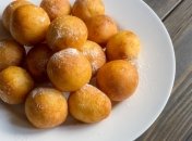Жареные шарики со сгущенкой - десерт, от которого никто не откажется