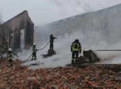 Для ликвидации пожара в Харькове пришлось задействовать спецпоезд (Видео)