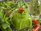 Паста из чесночных стрелок – пошаговый рецепт