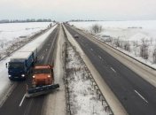 Украину заметает снегом: где перекрыты дороги 