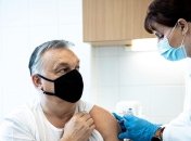 Предпочел китайскую вакцину российской: премьер Венгрии привился от коронавируса 
