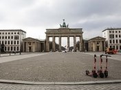 В Германии за сутки от COVID-19  умерли 45 человек