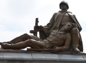 В Варшаве разберут памятник советским солдатам
