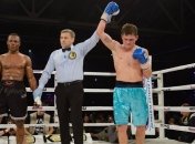 Денис Беринчик победил опытного Анианву (Видео)