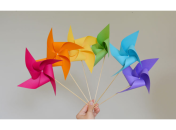 Вертушка из бумаги: идея летней поделки для детей