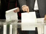 В Кировограде пересчитывают бюллетени на двух участках