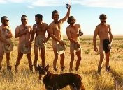 Смех до слез: веселые фото голых фермеров, которые развлекут вас в этот зимний вечер 