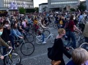 Велосипедный протест: тысячи жителей столицы Словении выехали на антиправительственную демонстрацию 